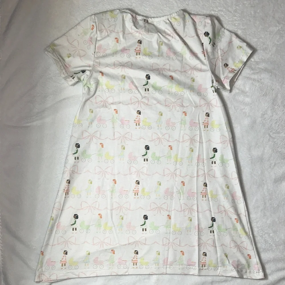 EUC Little Louann bow baby carriage print and ditsy floral nightgown size 8